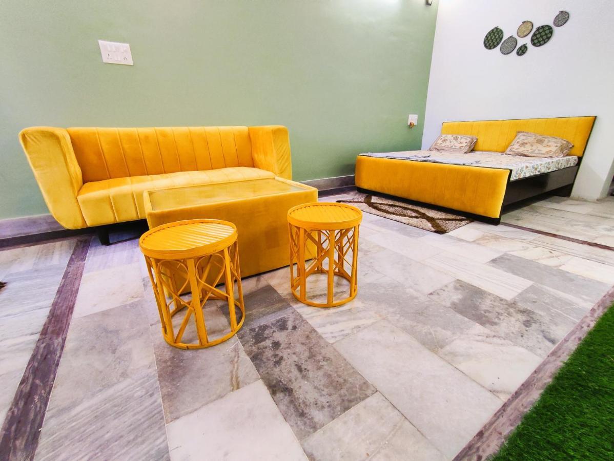 Yellow Homestay - Modern 2Bhk Ac Stay Jabalpur Exterior foto